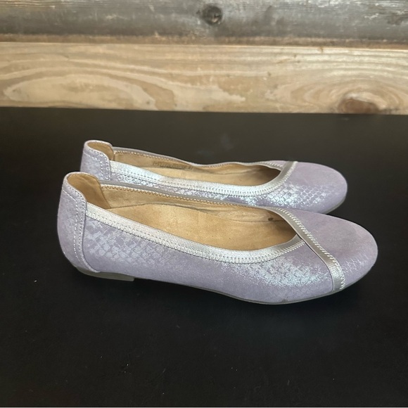 Vionic Caroll Ballet Flat Size 7 Microsuede Lavender Snake Print Silver Comfort - Picture 4 of 9
